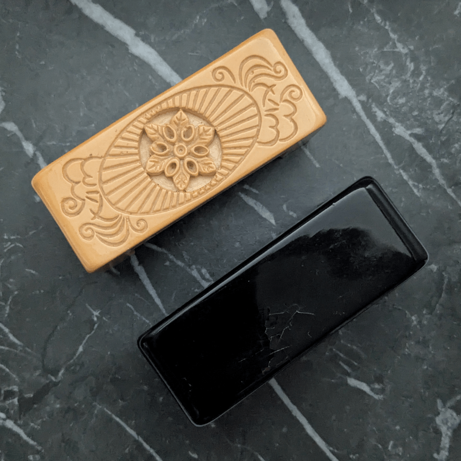 Unusual Vintage Magnetic Pull Apart Chunky Bangle - Image 6