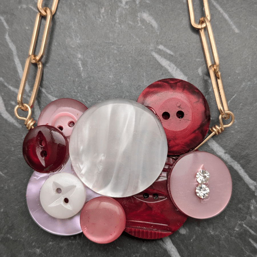 Vintage Button Cluster Necklace Reds and Pinks - Image 3