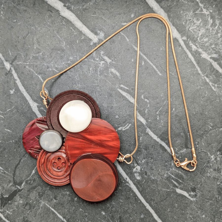 Red Vintage Button Cluster Pendant Necklace - Image 3